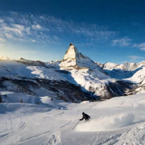 Swiss Alps vs Innsbruck Skiing: Ultimate Guide to the Best Winter Adventure in the Alps